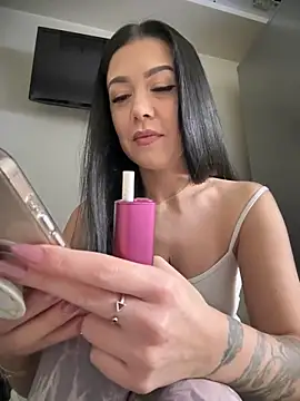 Snapshot of denise_k chatting on 20, 12, 2024 denise k online show from 20, 12, 2024