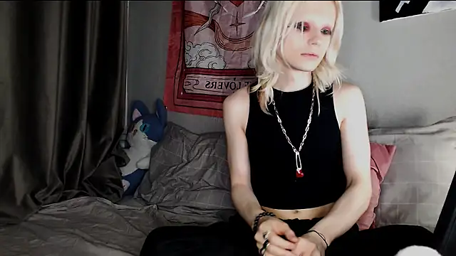 Alien Bella online show from 13, 5, 2026