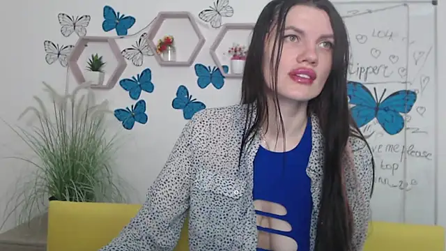 Snapshot of MilaLoona chatting on 15, 3, 2025 MilaLoona online show from 15, 3, 2025