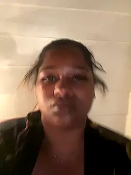 Snapshot of BigFineSelena chatting on 13, 10, 2025 BigFineSelena online show from 13, 10, 2025