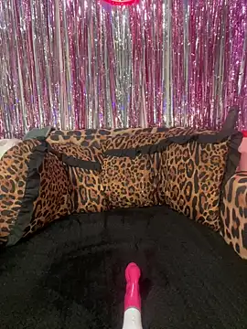 Snapshot of BigFineSelena chatting on 26, 6, 2026 BigFineSelena online show from 26, 6, 2026