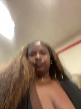 BigFineSelena online show from 26, 5, 2026