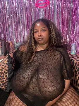 Snapshot of BigFineSelena chatting on 23, 6, 2026 BigFineSelena online show from 23, 6, 2026