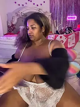 Snapshot of BigFineSelena chatting on 1, 3, 2026 BigFineSelena online show from 1, 3, 2026