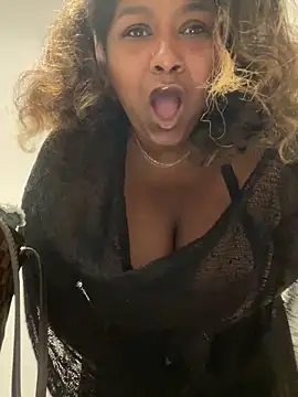 BigFineSelena online show from 14, 4, 2026