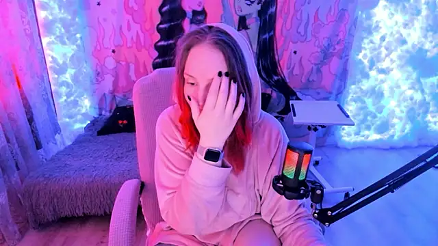 Samanta Lux online show from 6, 3, 2026