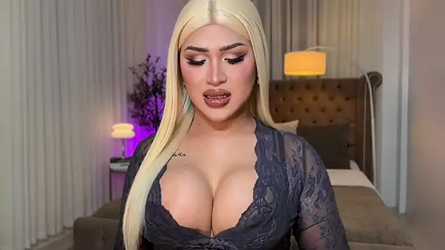 Your Majesty Tyra online show from 19, 10, 2025