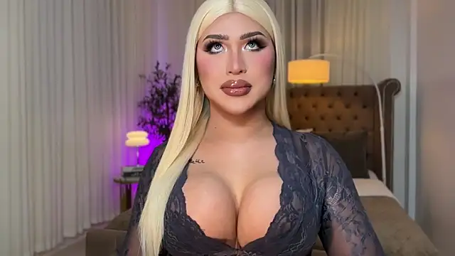 Your Majesty Tyra online show from 21, 10, 2025