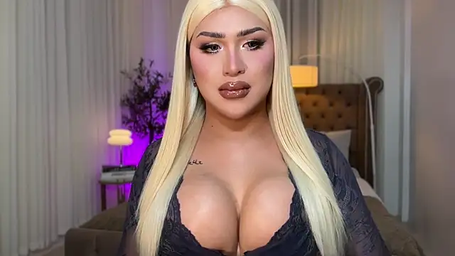 Your Majesty Tyra online show from 8, 10, 2025