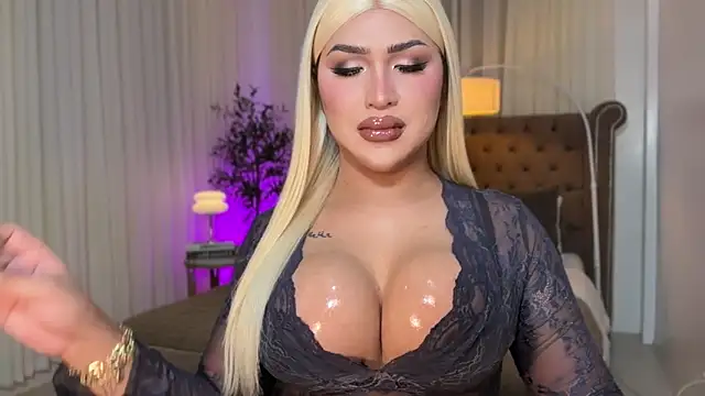 Your Majesty Tyra online show from 24, 10, 2025