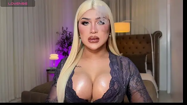 Your Majesty Tyra online show from 3, 11, 2025