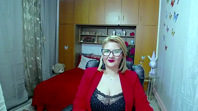 LucilleFenlys online show from 12, 2, 2025