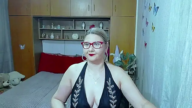 LucilleFenlys online show from 27, 5, 2026