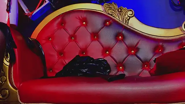 Snapshot of PerlaDivaio chatting on 19, 2, 2025 PerlaDivaio online show from 19, 2, 2025