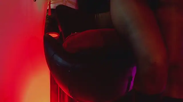 Snapshot of PerlaDivaio chatting on 22, 12, 2025 PerlaDivaio online show from 22, 12, 2025