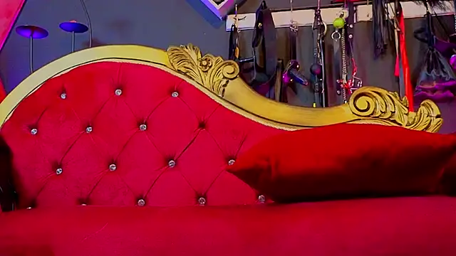 Snapshot of PerlaDivaio chatting on 18, 10, 2025 PerlaDivaio online show from 18, 10, 2025