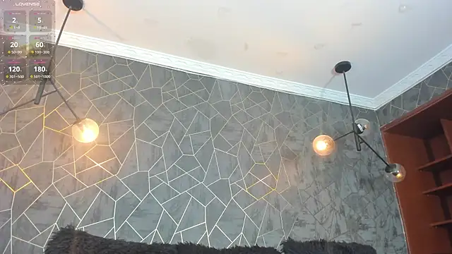 dayra angels online show from 4, 4, 2026