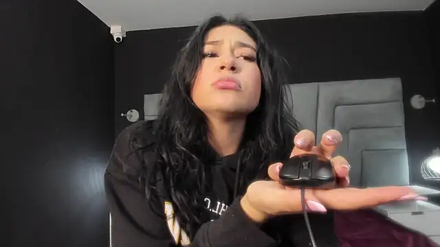 dayra angels online show from 13, 3, 2025