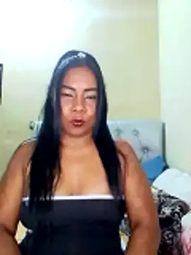 rosmery-navarro online show from 28, 10, 2025