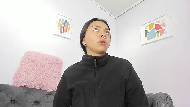 Snapshot of miss_soffi_ chatting on 4, 11, 2025 miss soffi online show from 4, 11, 2025