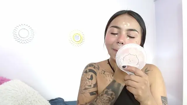 miss soffi  online show from 3, 12, 2025