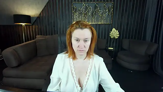 Kamilla Hot online show from 24, 4, 2026