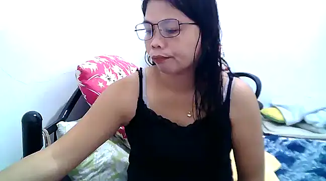 pinay milfxx online show from 13, 2, 2025