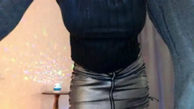 Snapshot of elenaza chatting on 3, 11, 2025 elenaza online show from 3, 11, 2025