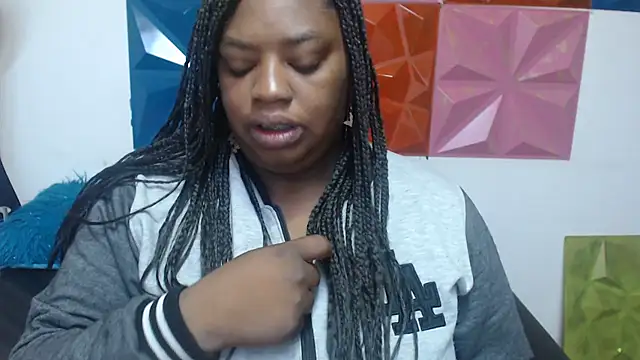 Snapshot of morenahott1 chatting on 1, 12, 2025 morenahott1 online show from 1, 12, 2025