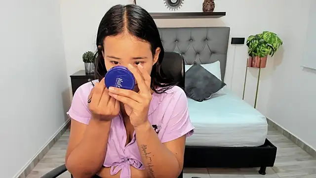 Snapshot of isabella_florez chatting on 25, 2, 2025 isabella florez online show from 25, 2, 2025