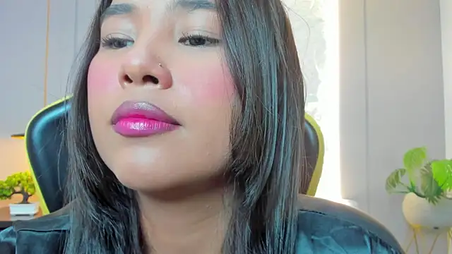 isabella florez online show from 16, 4, 2026