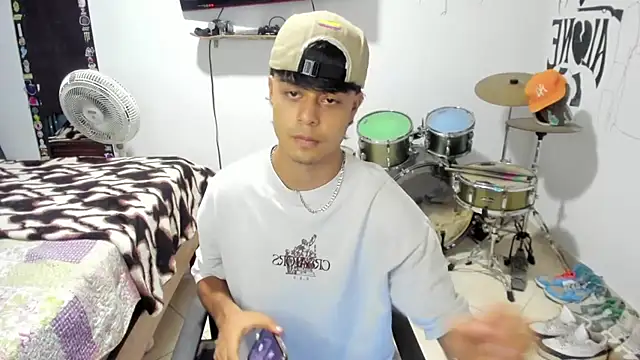 Zack falcon online show from 15, 11, 2025