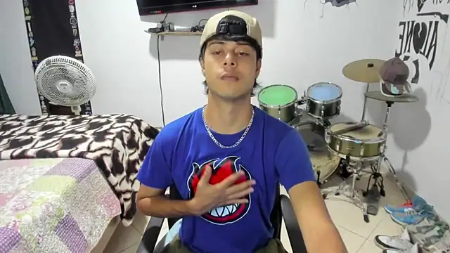 Zack falcon online show from 6, 11, 2025