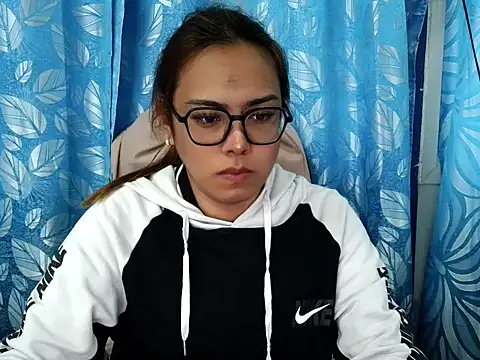 Your PrettyGirlxxx online show from 18, 2, 2026