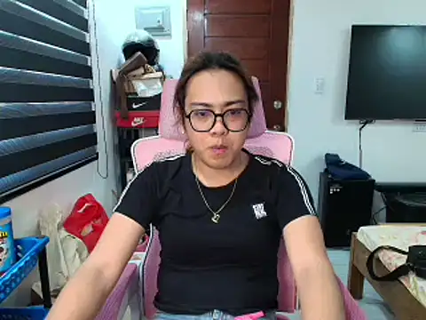 Your PrettyGirlxxx online show from 18, 3, 2026