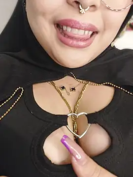Snapshot of Hana___ chatting on 21, 6, 2026 Hana online show from 21, 6, 2026