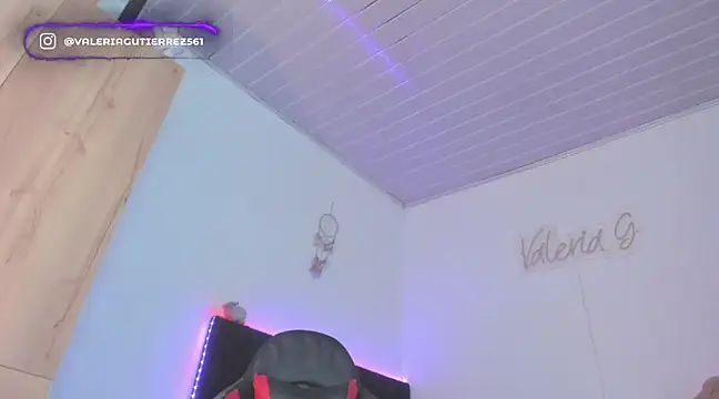 Snapshot of _valeriaaa chatting on 20, 3, 2025 valeriaaa online show from 20, 3, 2025