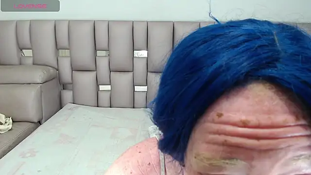 Snapshot of Kittywhiteass chatting on 9, 10, 2025 Kittywhiteass online show from 9, 10, 2025