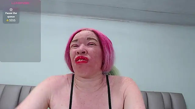 Snapshot of Kittywhiteass chatting on 7, 11, 2025 Kittywhiteass online show from 7, 11, 2025