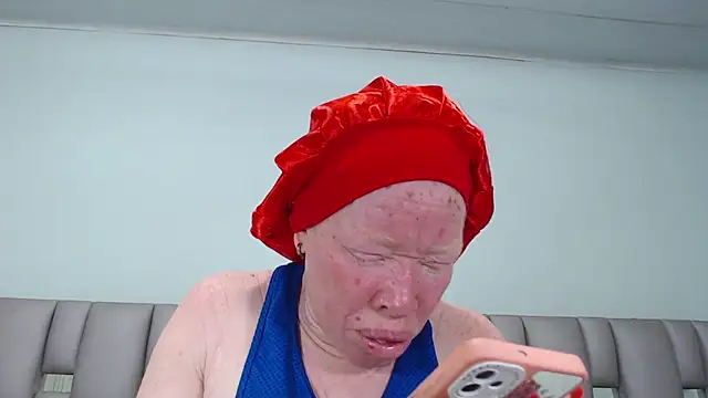 Snapshot of Kittywhiteass chatting on 21, 9, 2025 Kittywhiteass online show from 21, 9, 2025