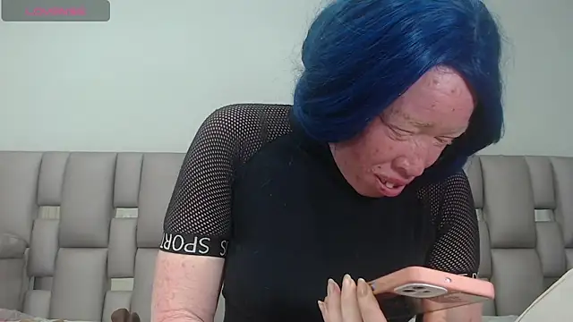 Snapshot of Kittywhiteass chatting on 11, 10, 2025 Kittywhiteass online show from 11, 10, 2025