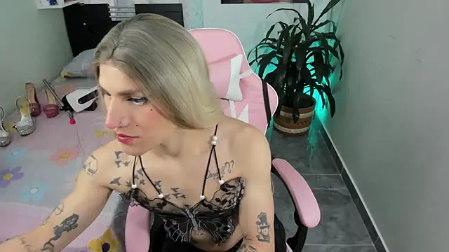 queenramoona-hot online show from 14, 9, 2025