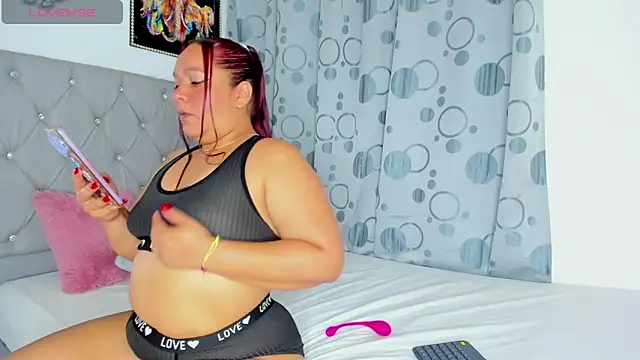 Snapshot of AmandaNordby_ chatting on 8, 11, 2025 AmandaNordby online show from 8, 11, 2025