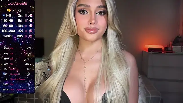 Snapshot of Judi_Abas chatting on 13, 10, 2025 Judi Abas online show from 13, 10, 2025