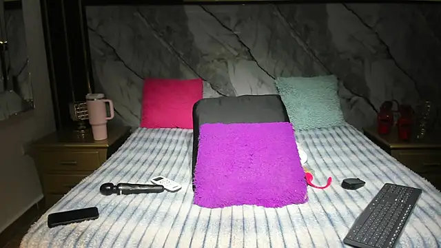 Snapshot of Niyirey1 chatting on 23, 9, 2025 Niyirey1 online show from 23, 9, 2025