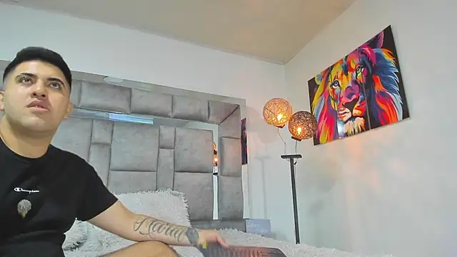 Candy And Andy  online show from 5, 10, 2025