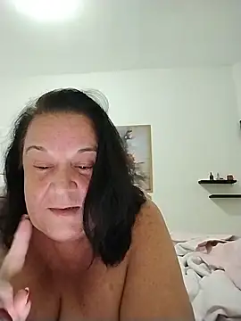 Yaya Mineira online show from 24, 5, 2026