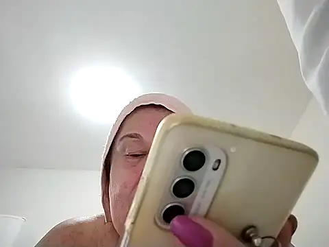 Yaya Mineira online show from 7, 10, 2025