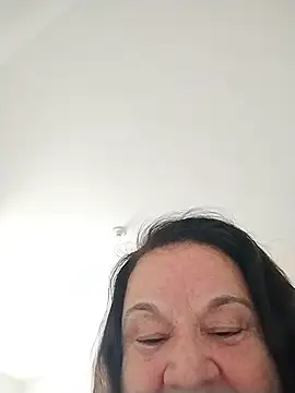 Yaya Mineira online show from 15, 2, 2026