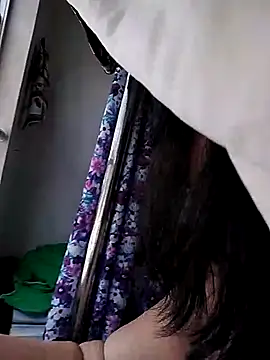 Yaya Mineira online show from 5, 4, 2026